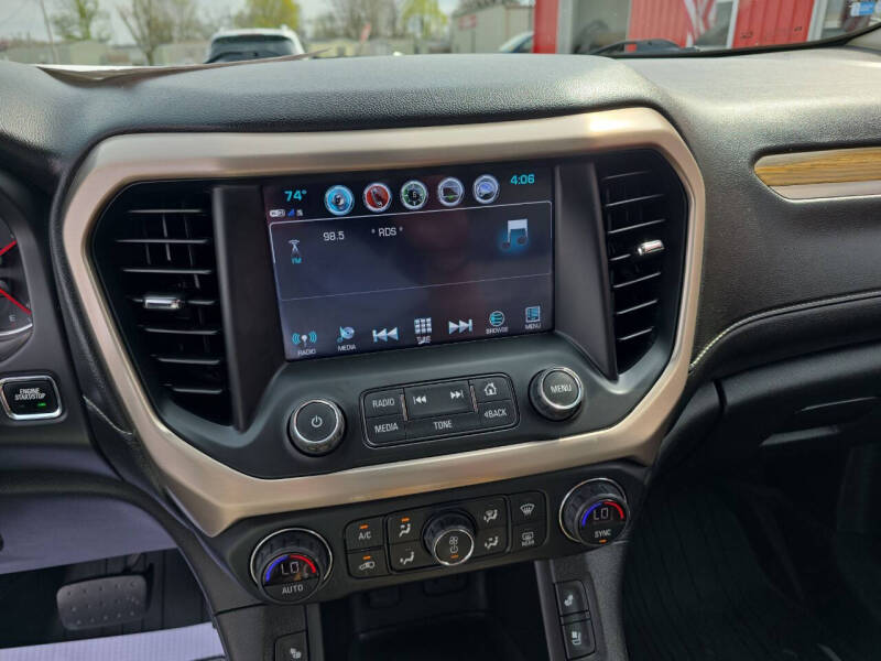 2019 GMC Acadia Denali