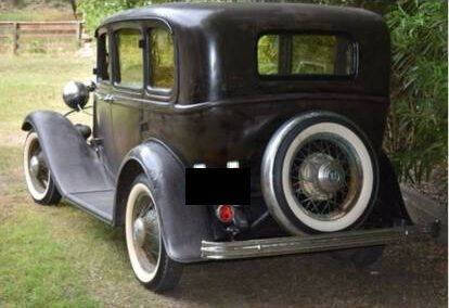 1932 Ford Deluxe