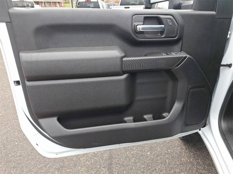 2024 GMC Sierra 2500HD Pro