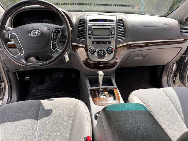 2011 Hyundai Santa Fe SE