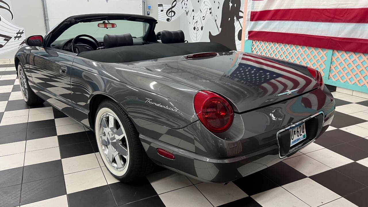 2003 Ford Thunderbird 8
