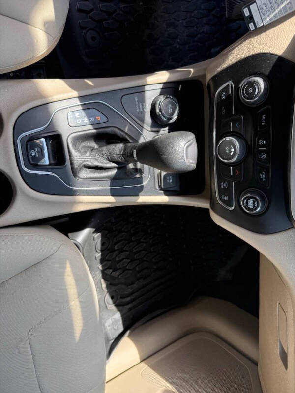 2020 Jeep Cherokee Latitude