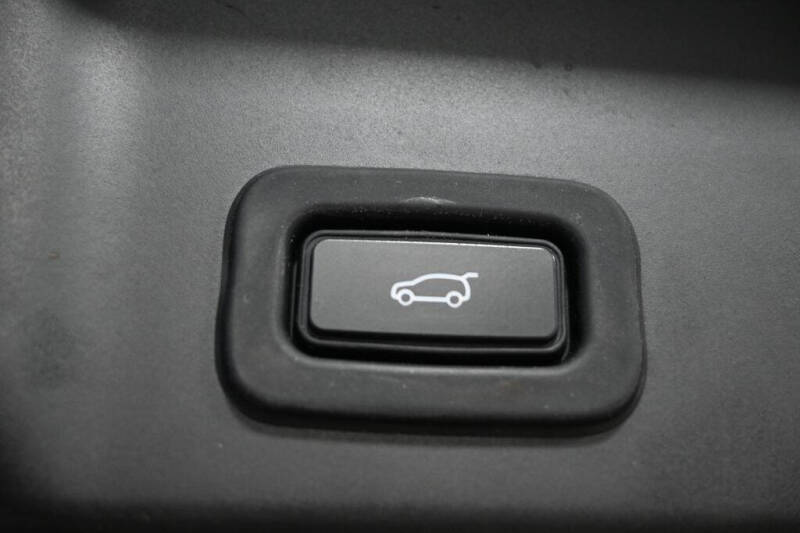 2020 Land Rover Range Rover Evoque SE