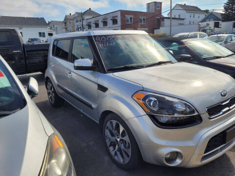 2013 Kia Soul +