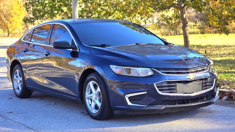 2017 Chevrolet Malibu 1LS photo 3