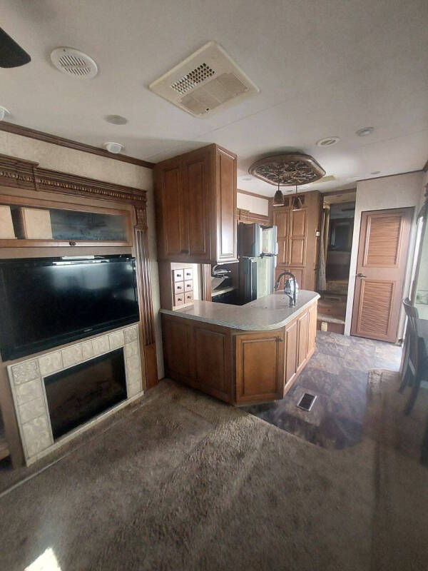 2011 Heartland Landmark