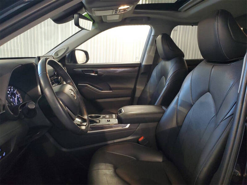 2022 Toyota Highlander Limited