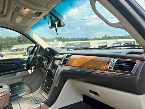 2012 Cadillac Escalade Platinum Edition