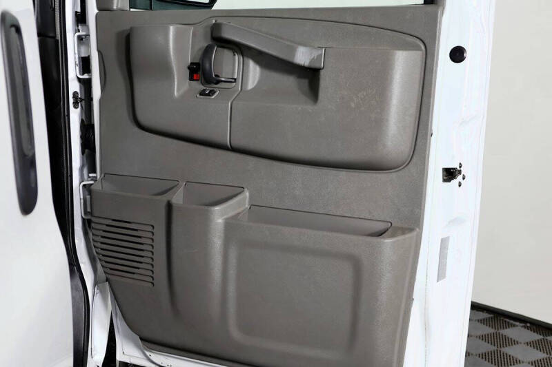 2017 Chevrolet Express LS 2500