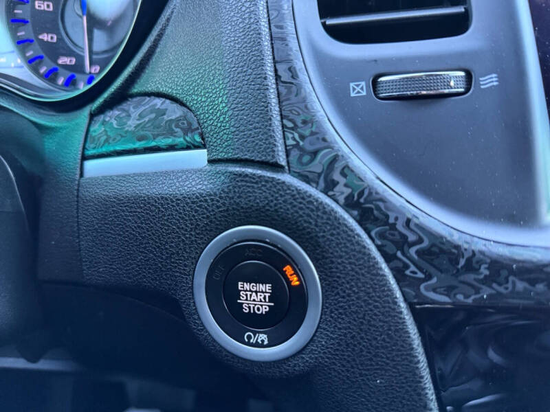 2022 Chrysler 300 S V8