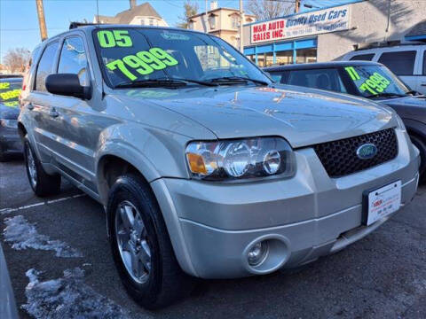2005 Ford Escape for sale at M & R Auto Sales INC. in North Plainfield NJ