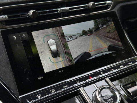 2025 Aston Martin Vantage