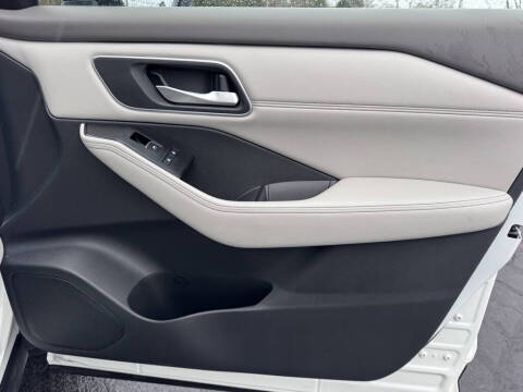 2021 Nissan Rogue SL