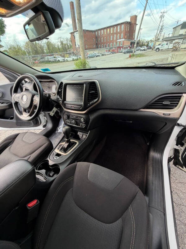 2016 Jeep Cherokee Latitude Altitude