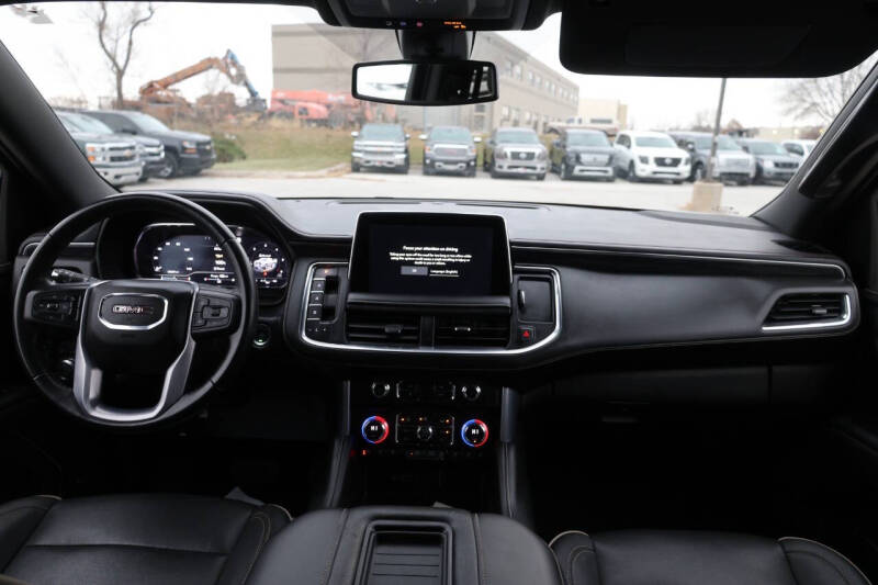 2022 GMC Yukon XL SLT