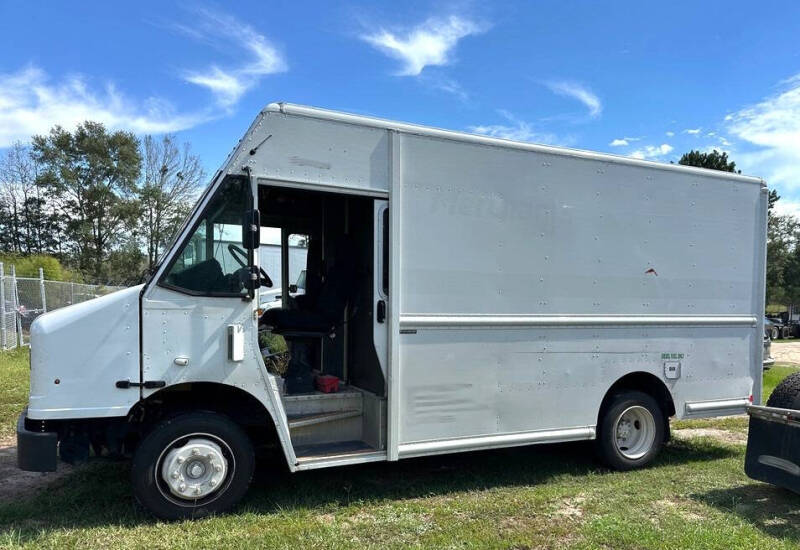 2022 Freightliner MT45 Chassis
