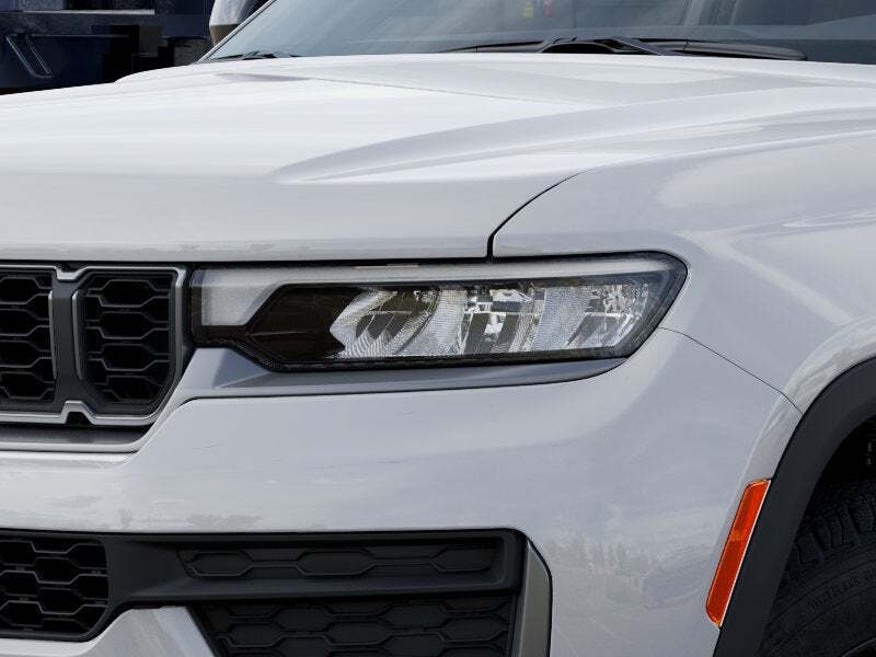 2026 Jeep Grand Cherokee Altitude