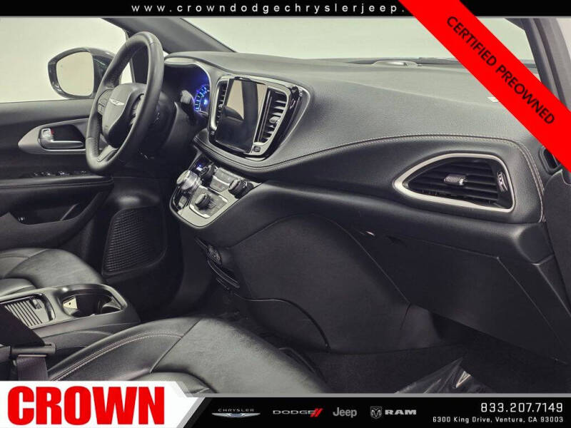 2024 Chrysler Pacifica Plug-In Hybrid Select