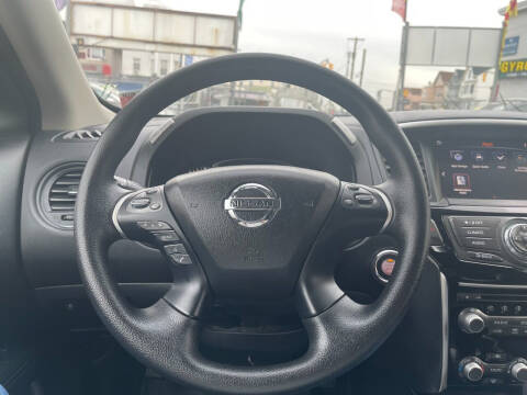 2020 Nissan Pathfinder S