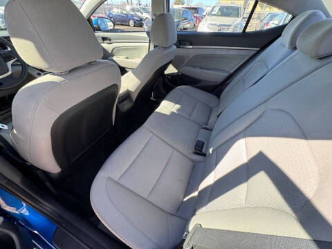 2018 Hyundai Elantra SEL