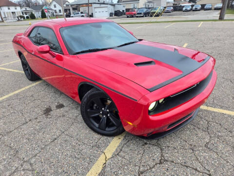 2016 Dodge Challenger SXT Plus