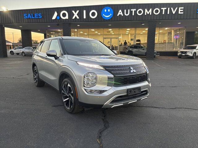 2024 Mitsubishi Outlander for sale at Axio Auto Boise in Boise, ID