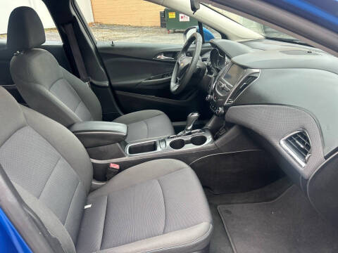 2017 Chevrolet Cruze LT Auto