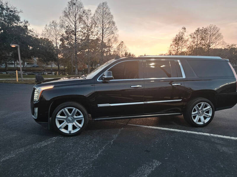 2017 Cadillac Escalade ESV Premium Luxury