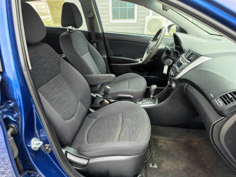 2017 Hyundai Accent SE