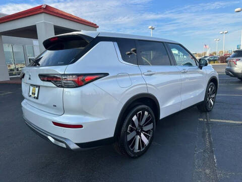 2025 Mitsubishi Outlander SE