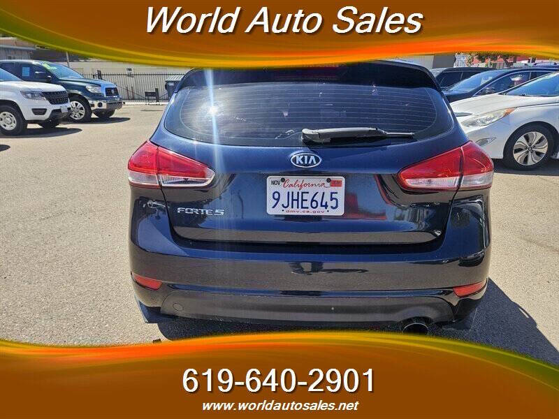 2017 Kia Forte5 LX