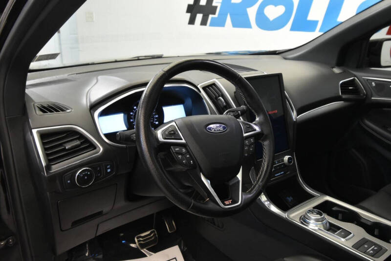 2021 Ford Edge ST