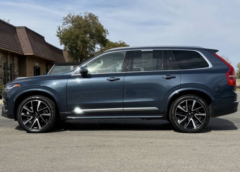 2023 Volvo XC90 B5 Plus Bright Theme