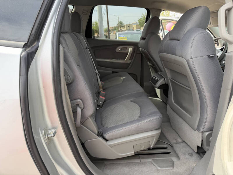 2012 Chevrolet Traverse LS
