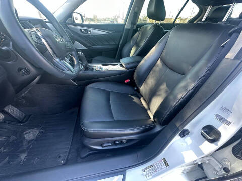 2022 Infiniti Q50 Luxe