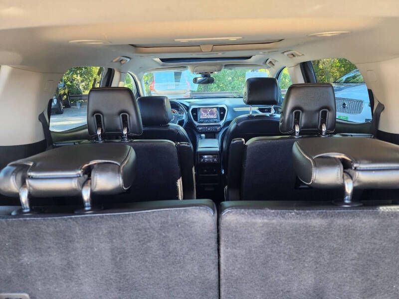 2017 GMC Acadia Denali