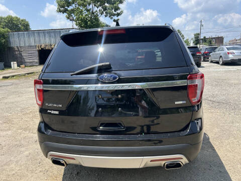 2017 Ford Explorer Platinum
