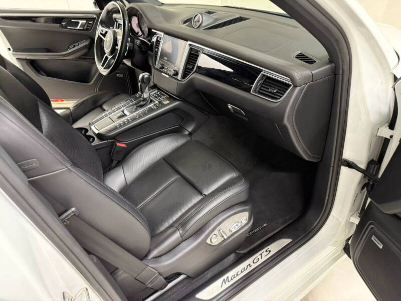 2017 Porsche Macan GTS