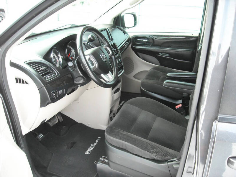 2017 Dodge Grand Caravan SE