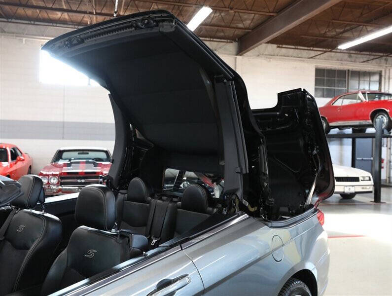 2011 Chrysler 200 S