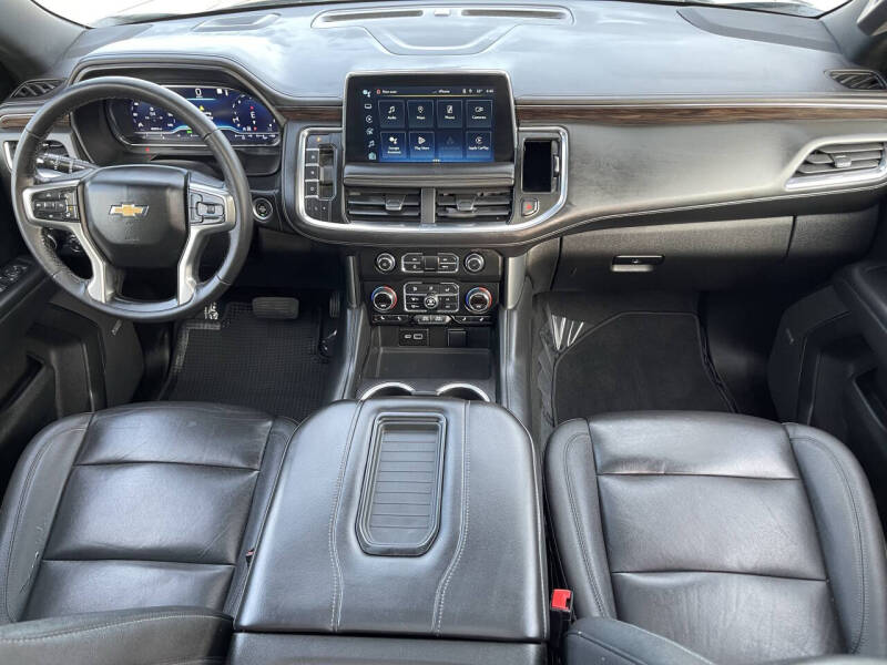 2022 Chevrolet Suburban LT