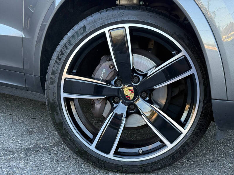 2020 Porsche Cayenne Coupe