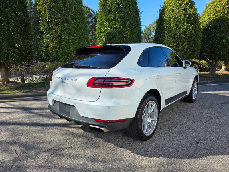 2017 Porsche Macan