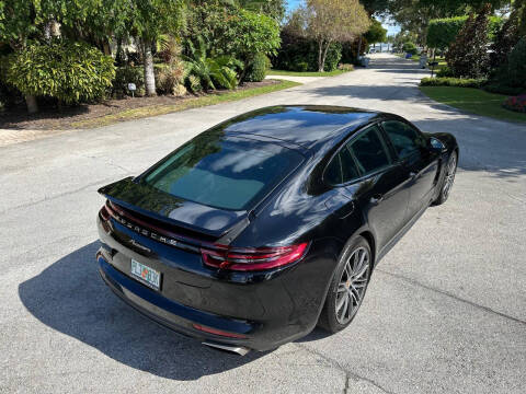 2018 Porsche Panamera 4