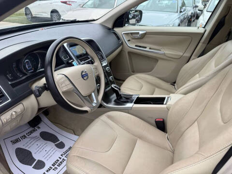 2016 Volvo XC60 T5 Drive-E Premier