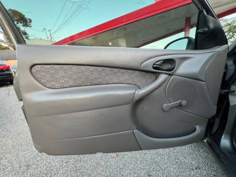 2003 Ford Focus ZX3