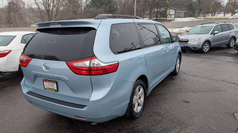 2017 Toyota Sienna
