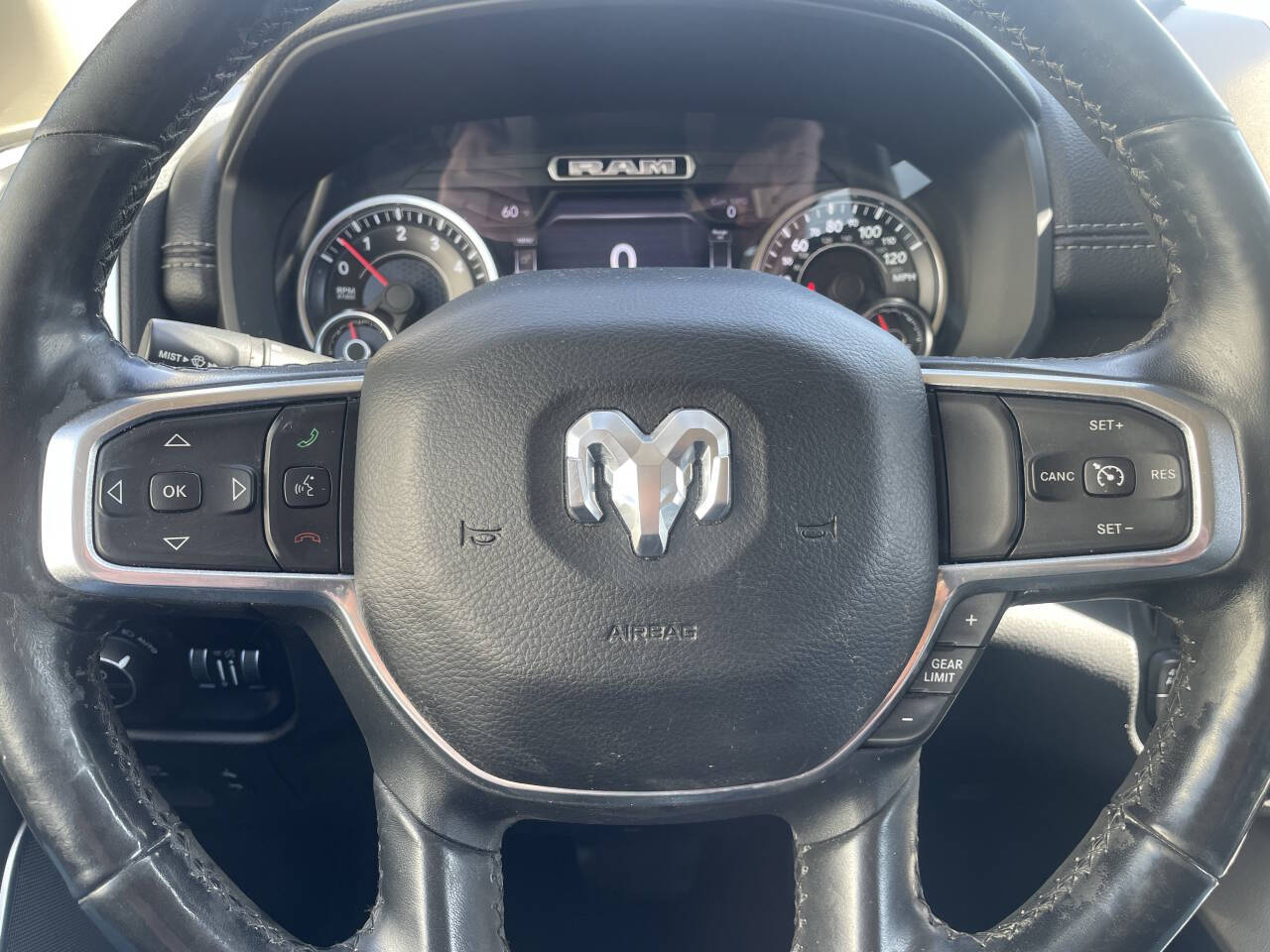2019 Ram 1500 Laramie photo 20