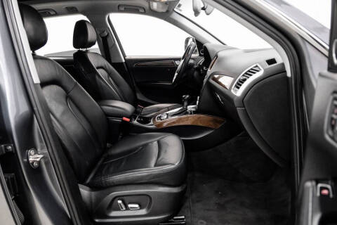 2016 Audi Q5 2.0T quattro Premium Plus