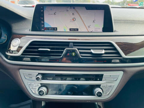 2018 BMW 7 Series 740i